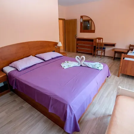 Luna Apartament Rab Town
